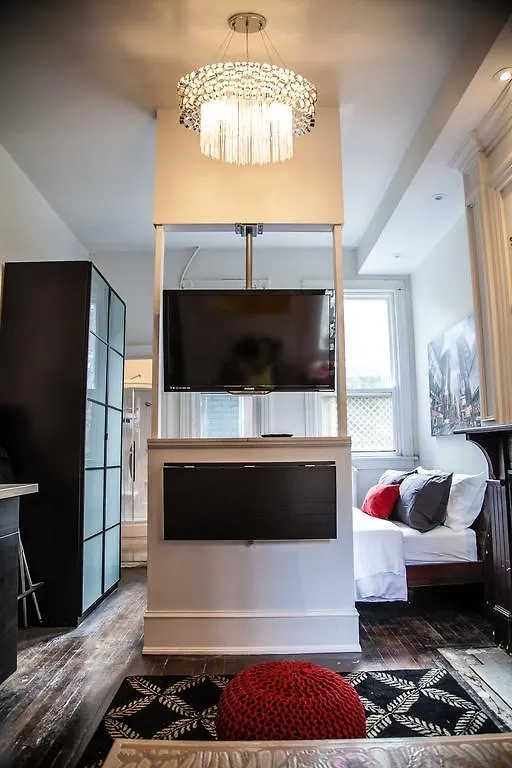 The Avalon Tourist Suites 3*, Toronto