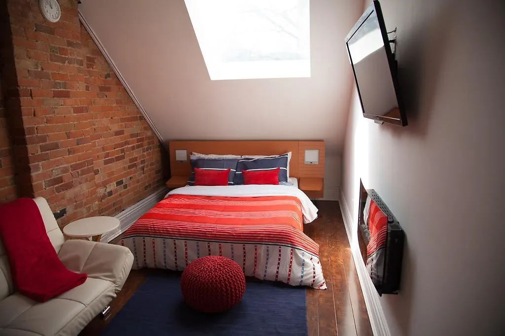 The Avalon Tourist Suites 3*, Toronto Canada